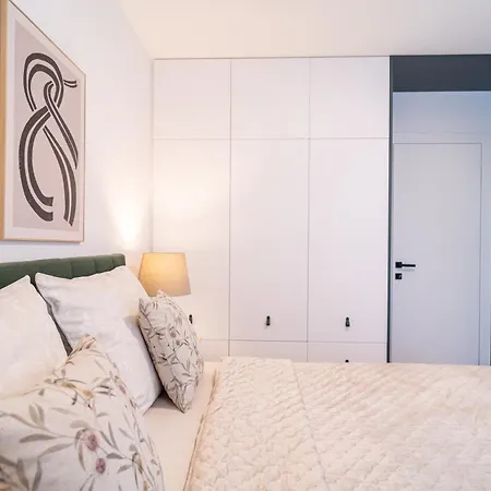 The Pearl Of Azure By Belmont Realty Apartman