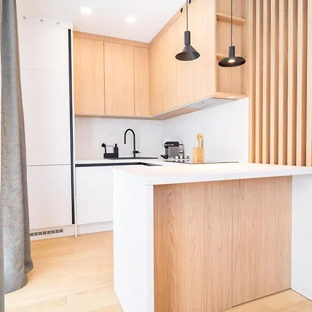The Pearl Of Azure By Belmont Realty Apartment